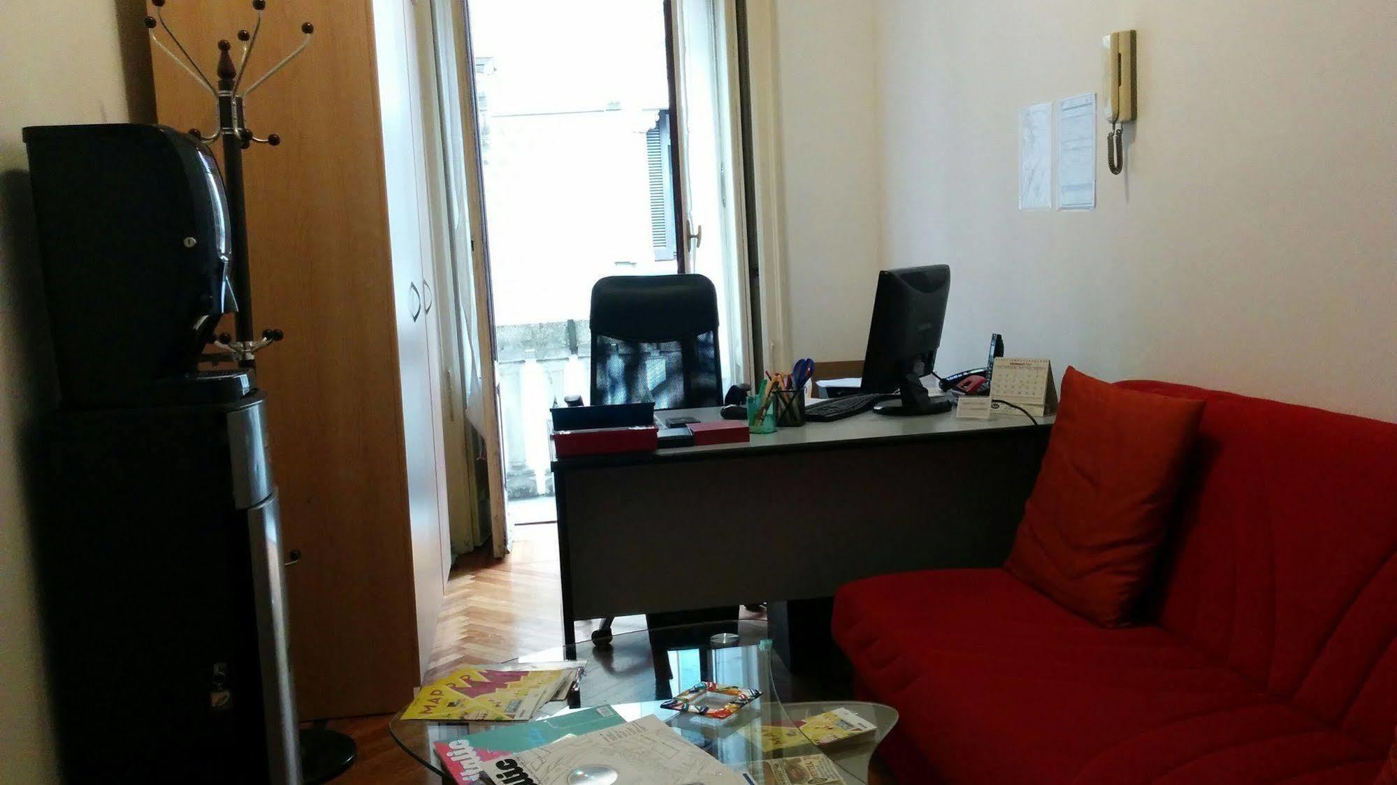 Adam'S House Hostel Milan Exterior photo